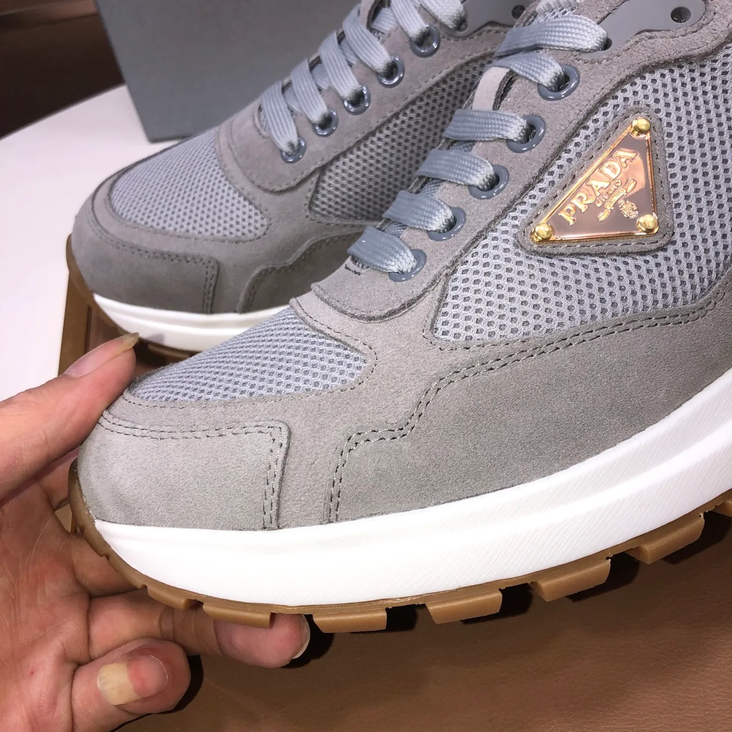 Men's shoes 💰580💰 [PRADA] Top-quality original items, new seasonal styles, high-quality original items, top-level imported calfskin and original imported glue, imported cowhide lining with original cowhide feet, original outsole! Quality guaranteed! Code 38-45 (45 customized)